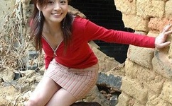 脱了全部的衣服亲嘴